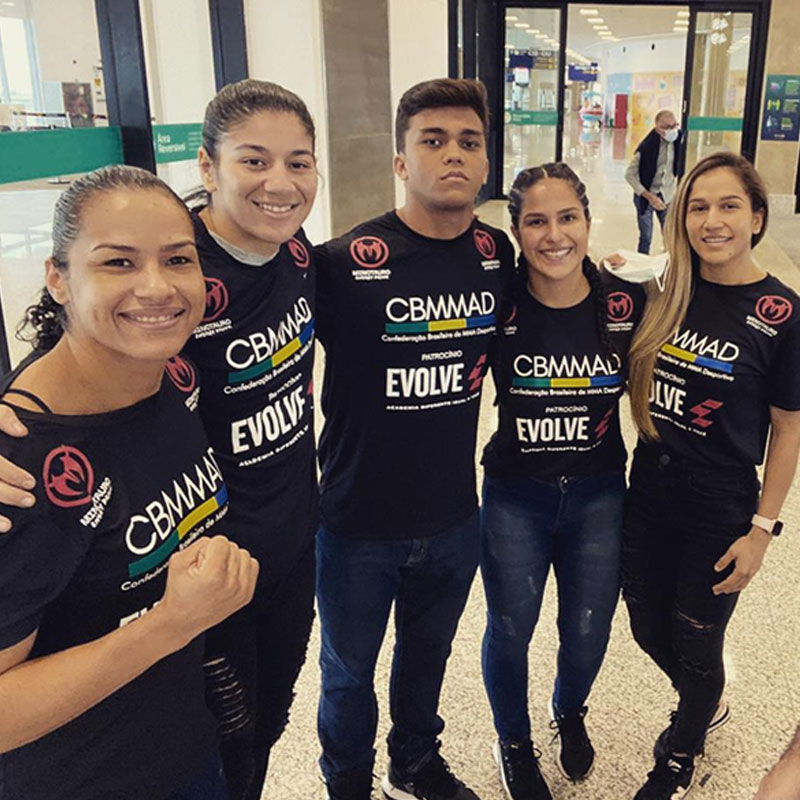 Seleção brasileira de MMA amador está no México para a disputa do Pan-Americano